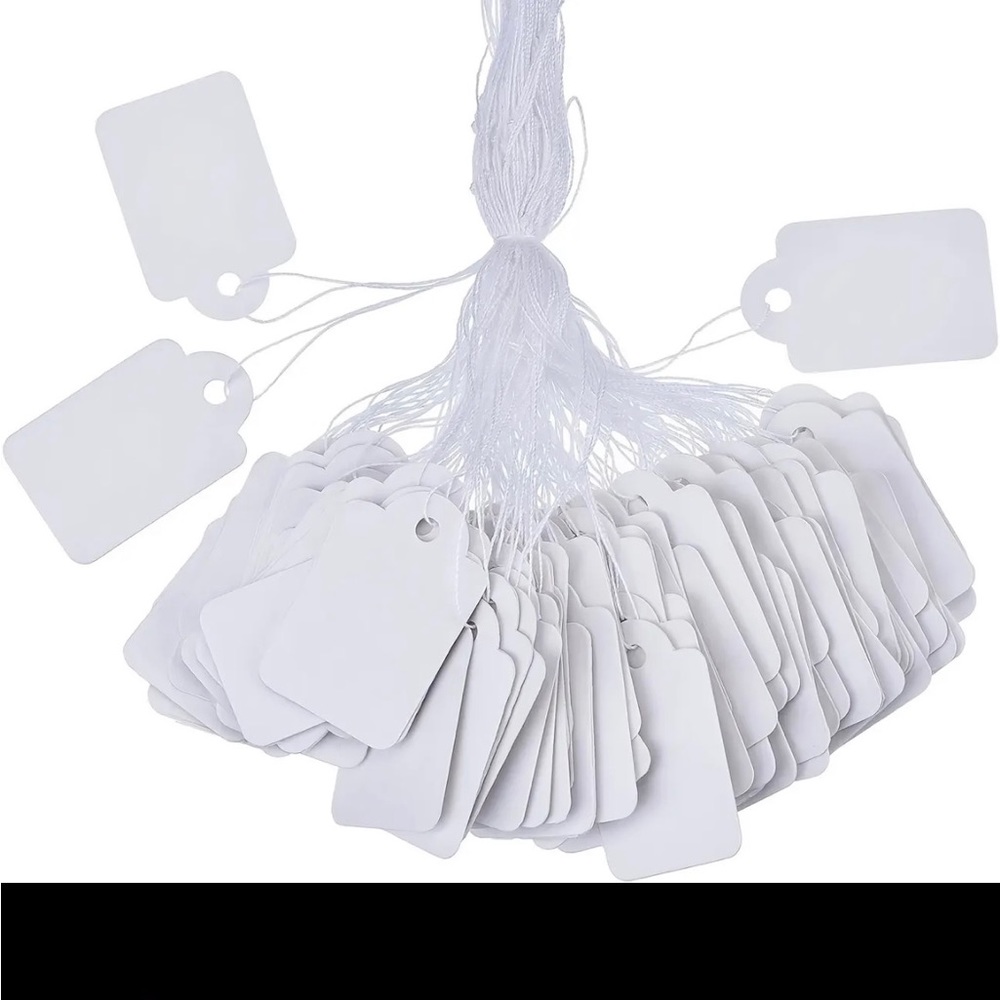 New box of 2000 Merchandise tags with strings